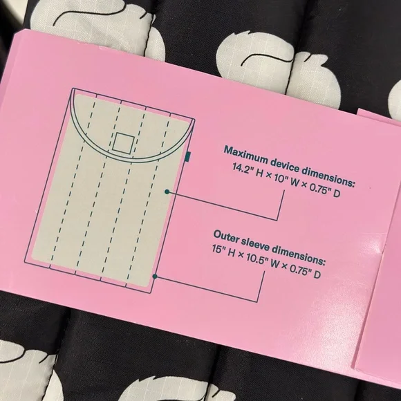 BAGGU 16” Puffy Laptop Sleeve Fluffy Cat NWT - Picture 2 of 7